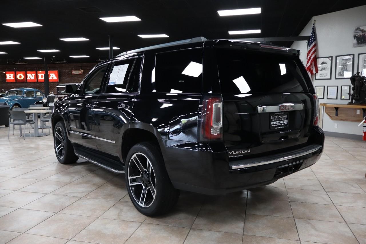 GMC Yukon Vehicle Full-screen Gallery Image 3