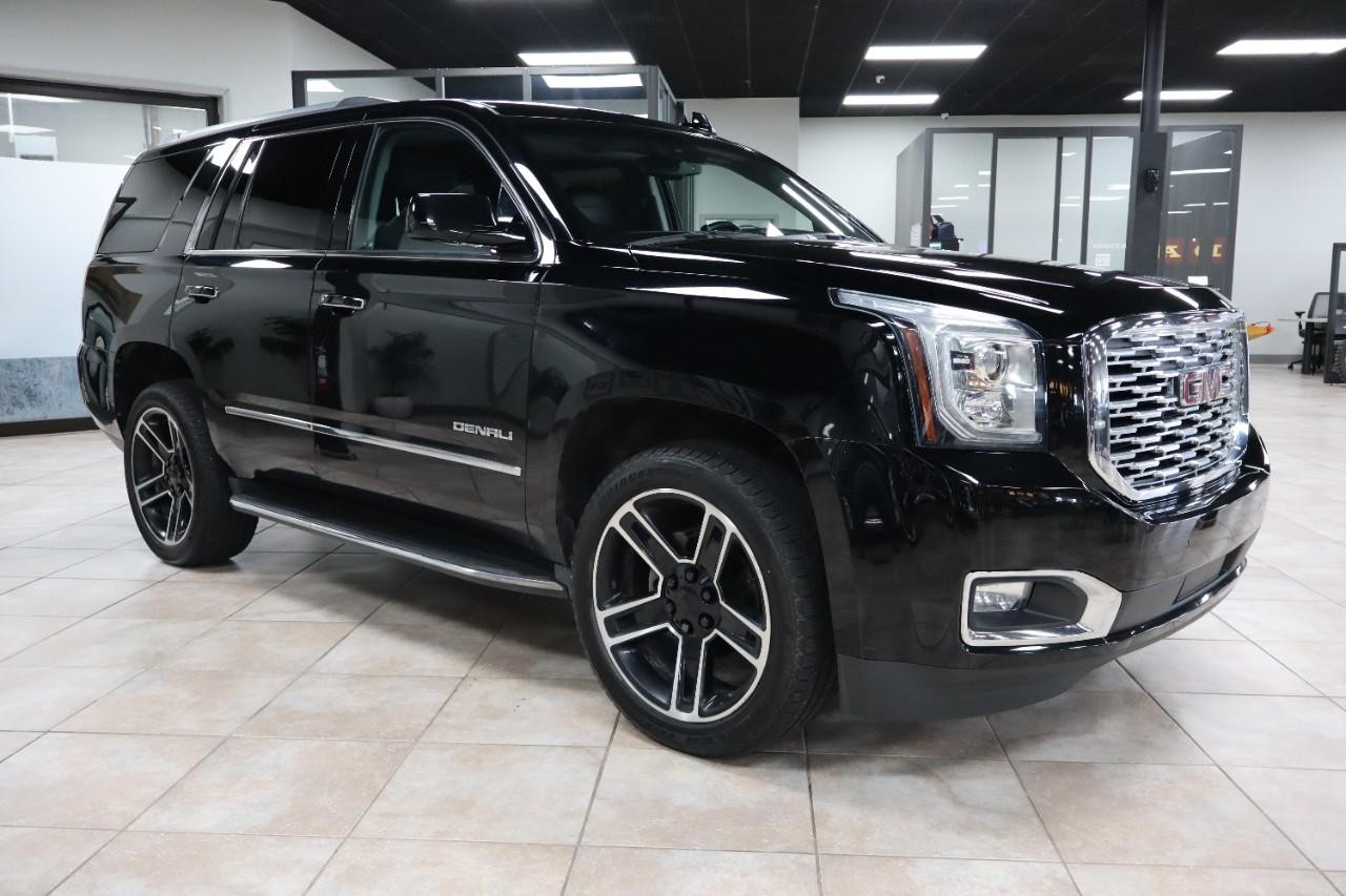 GMC Yukon Vehicle Full-screen Gallery Image 7