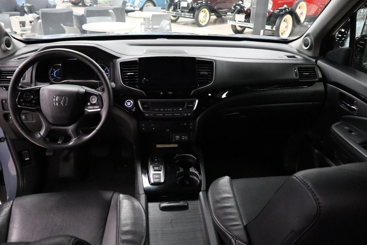 Honda Pilot Vehicle Full-screen Gallery Image 12