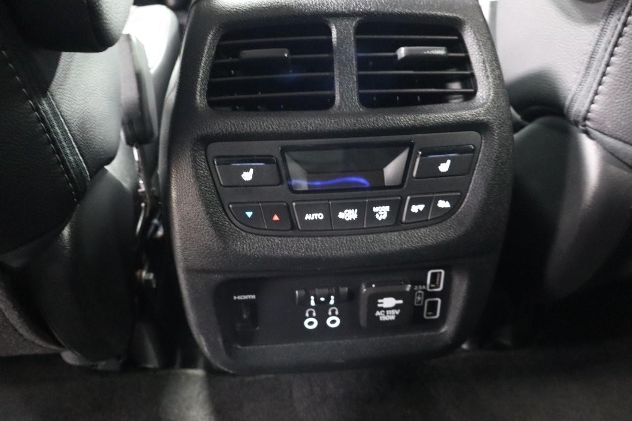 Honda Pilot Vehicle Full-screen Gallery Image 18