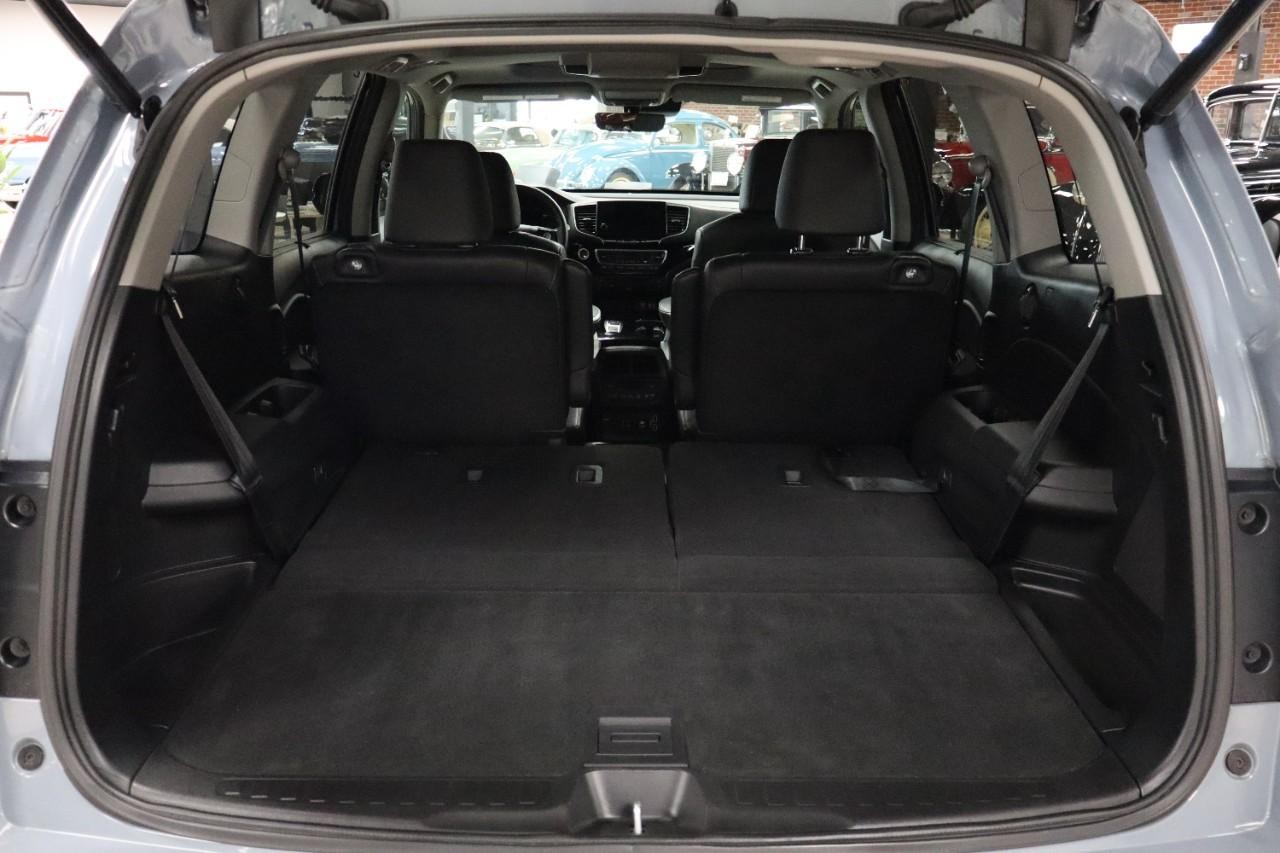 Honda Pilot Vehicle Full-screen Gallery Image 21