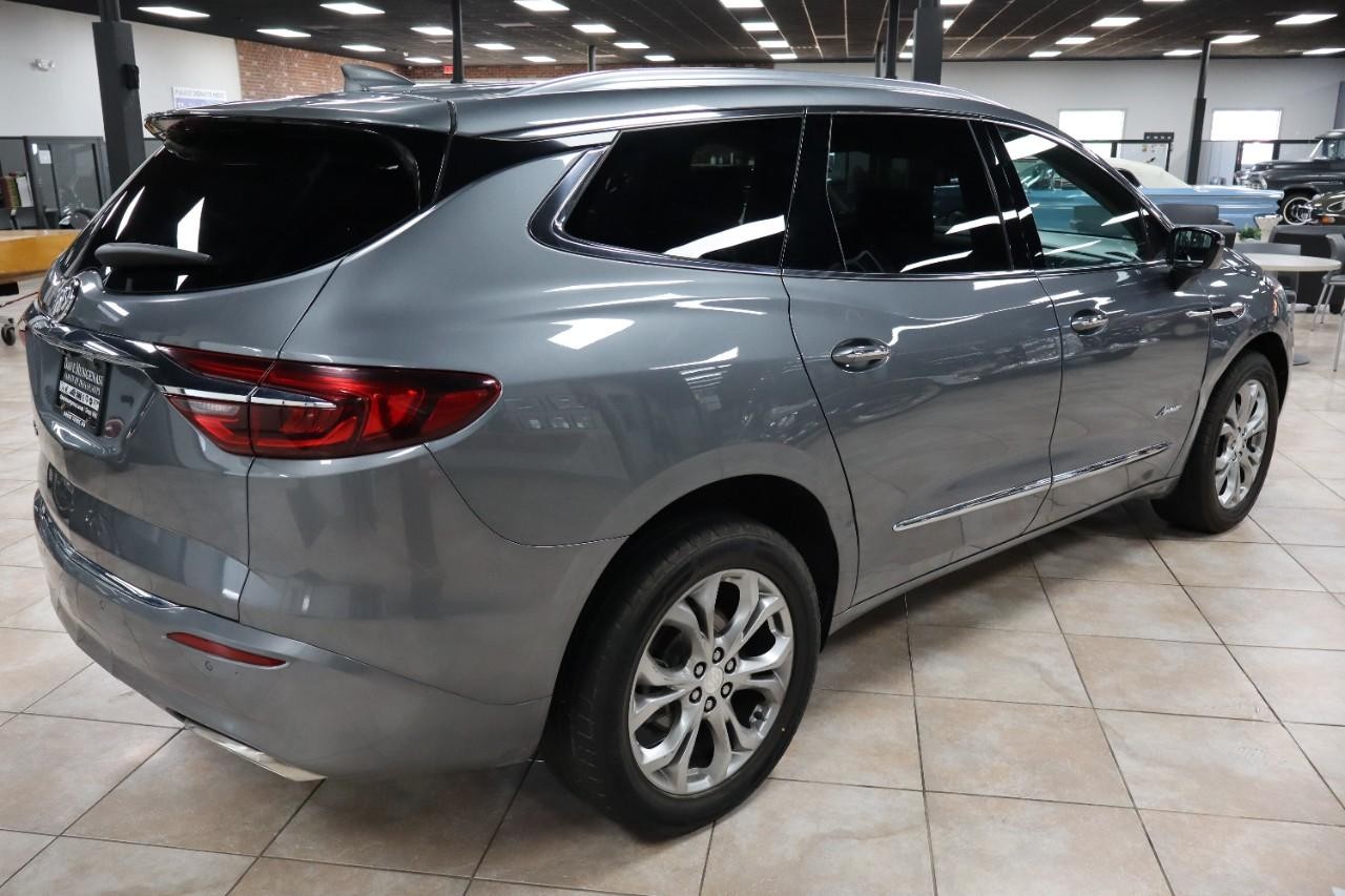 Buick Enclave Vehicle Full-screen Gallery Image 5