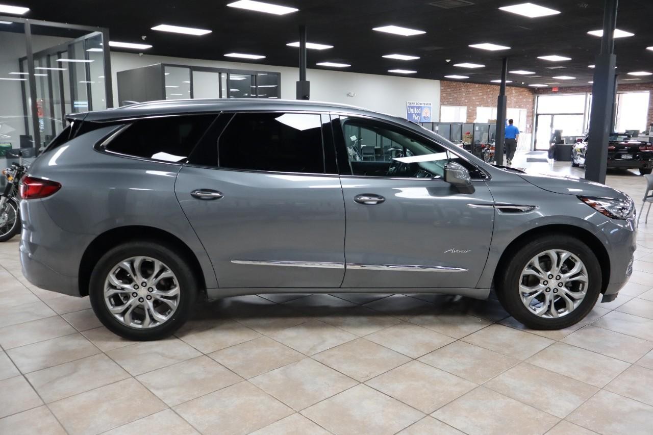 Buick Enclave Vehicle Full-screen Gallery Image 6