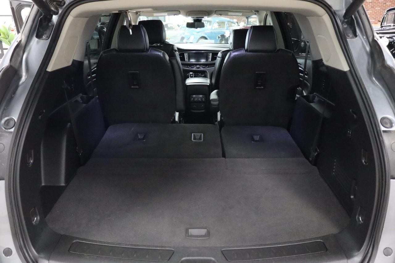 Buick Enclave Vehicle Full-screen Gallery Image 20