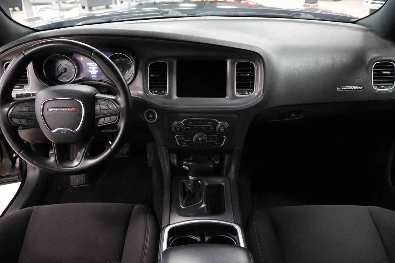 Dodge Charger Vehicle Full-screen Gallery Image 12