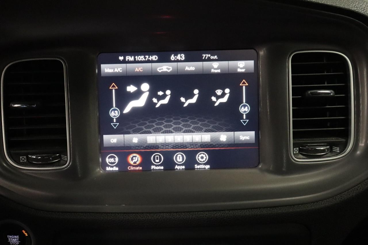 Dodge Charger Vehicle Full-screen Gallery Image 16