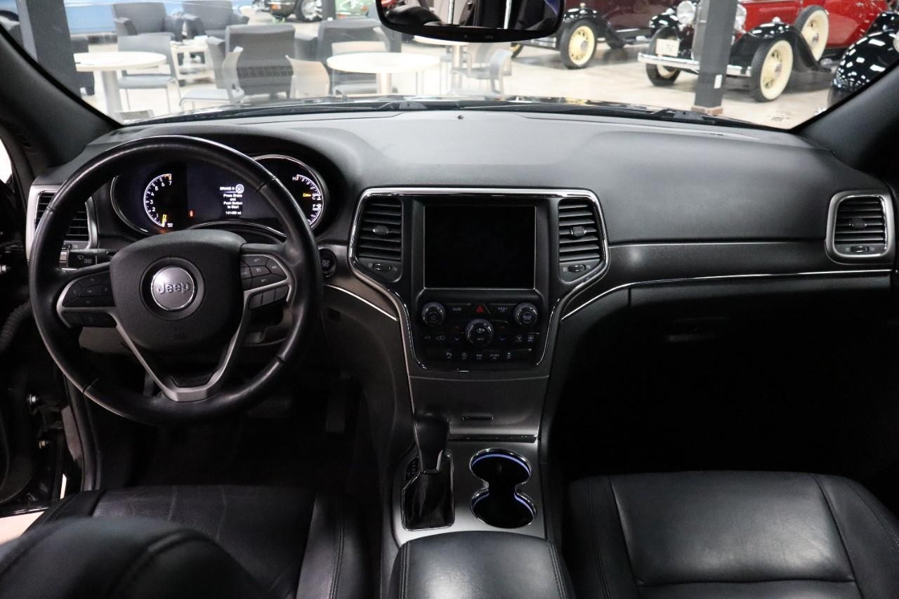 Jeep Grand Cherokee Vehicle Full-screen Gallery Image 12