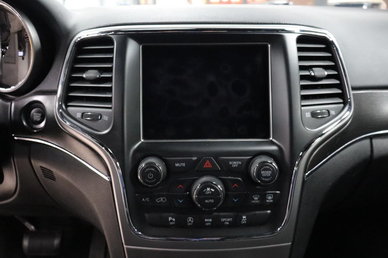 Jeep Grand Cherokee Vehicle Full-screen Gallery Image 14