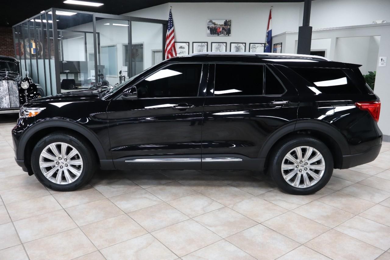 Ford Explorer Vehicle Full-screen Gallery Image 2