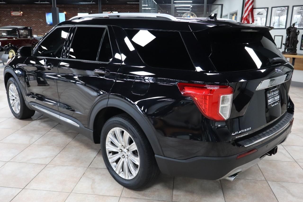 Ford Explorer Vehicle Full-screen Gallery Image 3