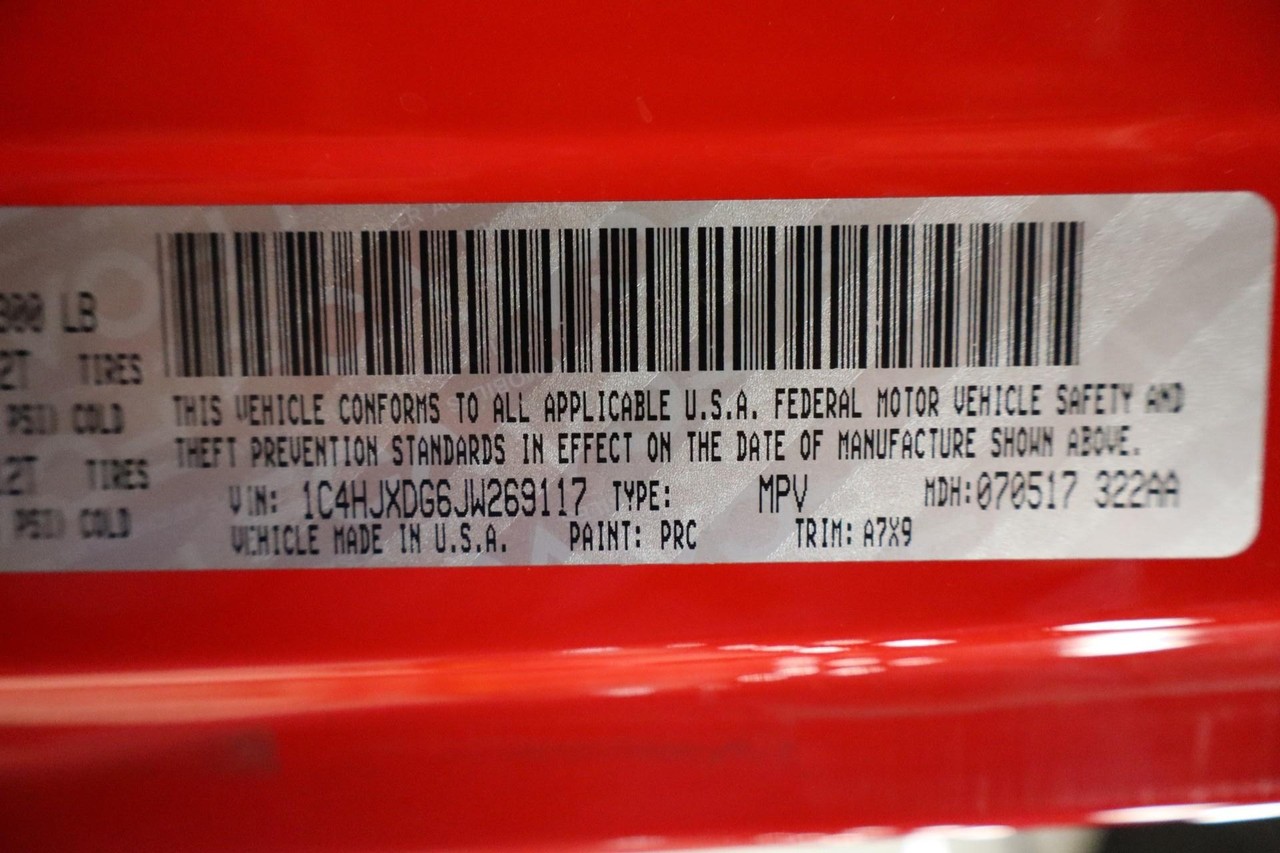 Jeep Wrangler Unlimited Vehicle Full-screen Gallery Image 19