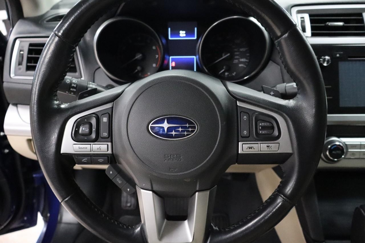 Subaru Legacy Vehicle Full-screen Gallery Image 13