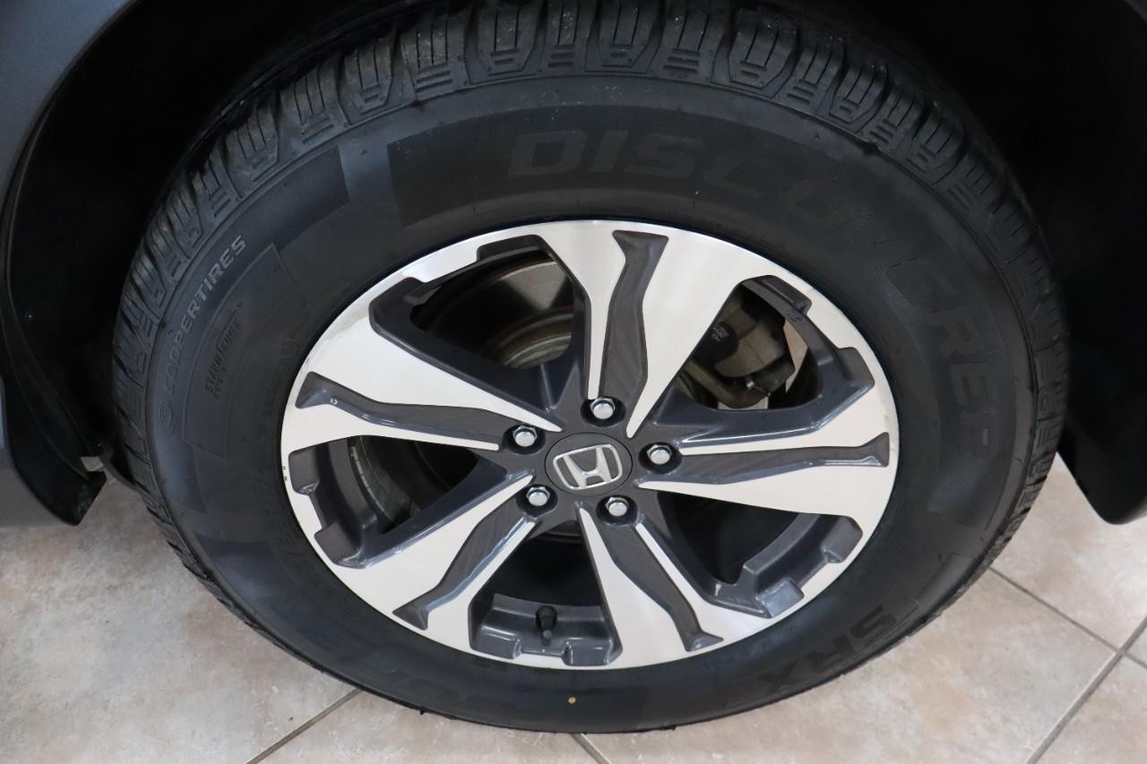 Honda CR-V Vehicle Full-screen Gallery Image 15