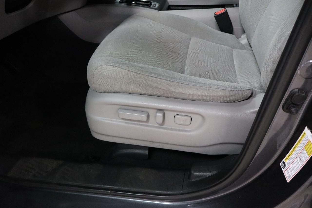 Honda Pilot Vehicle Full-screen Gallery Image 11