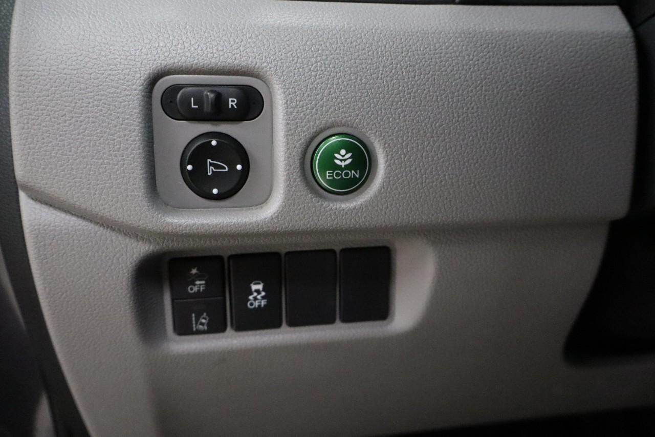 Honda Pilot Vehicle Full-screen Gallery Image 12