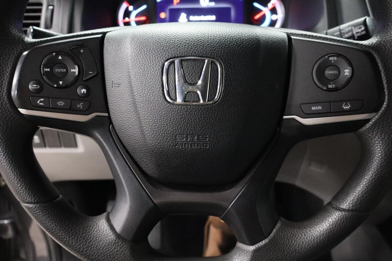 Honda Pilot Vehicle Full-screen Gallery Image 13