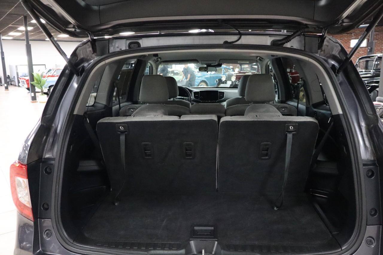 Honda Pilot Vehicle Full-screen Gallery Image 19