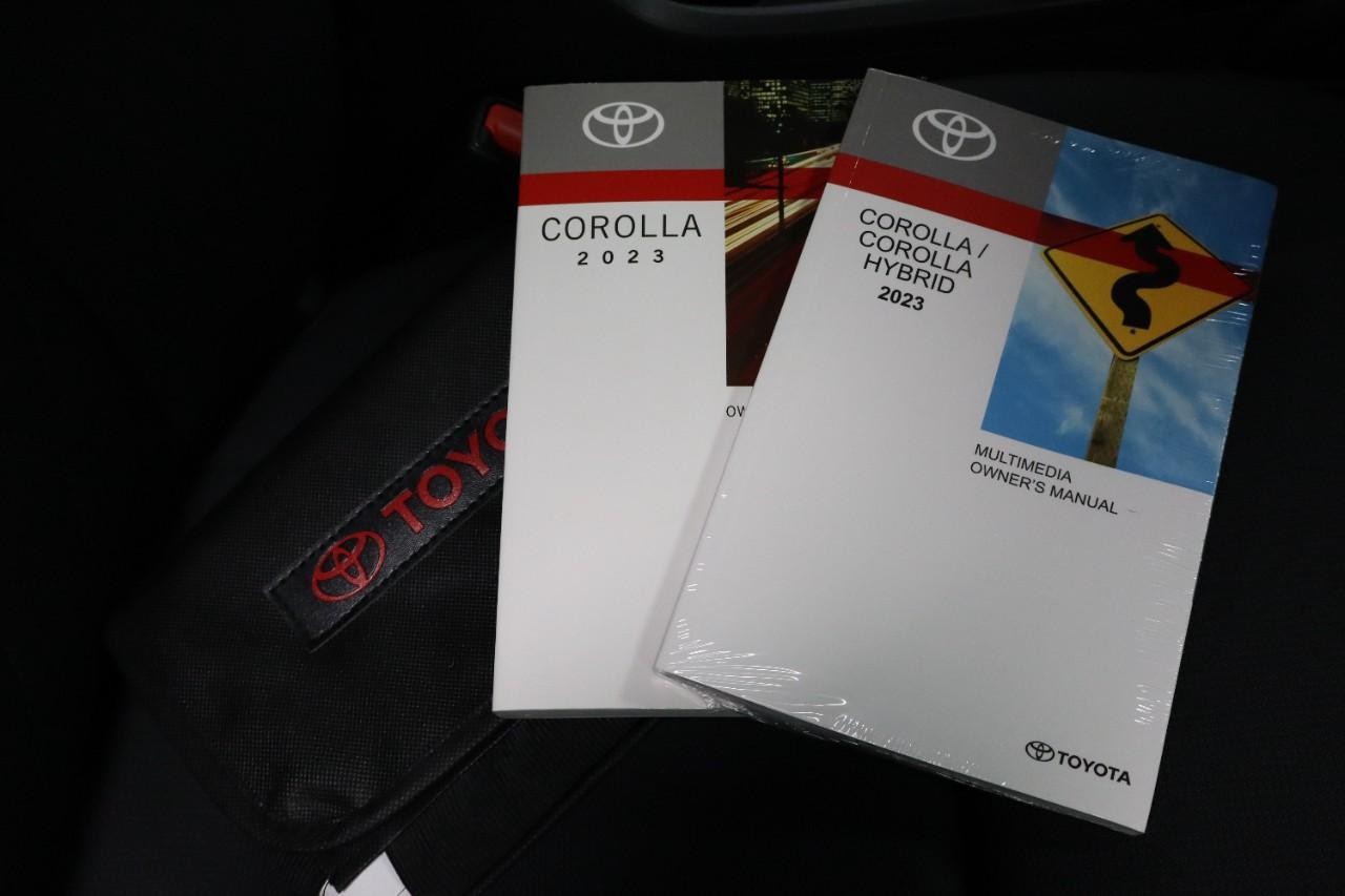 Toyota Corolla Vehicle Full-screen Gallery Image 20