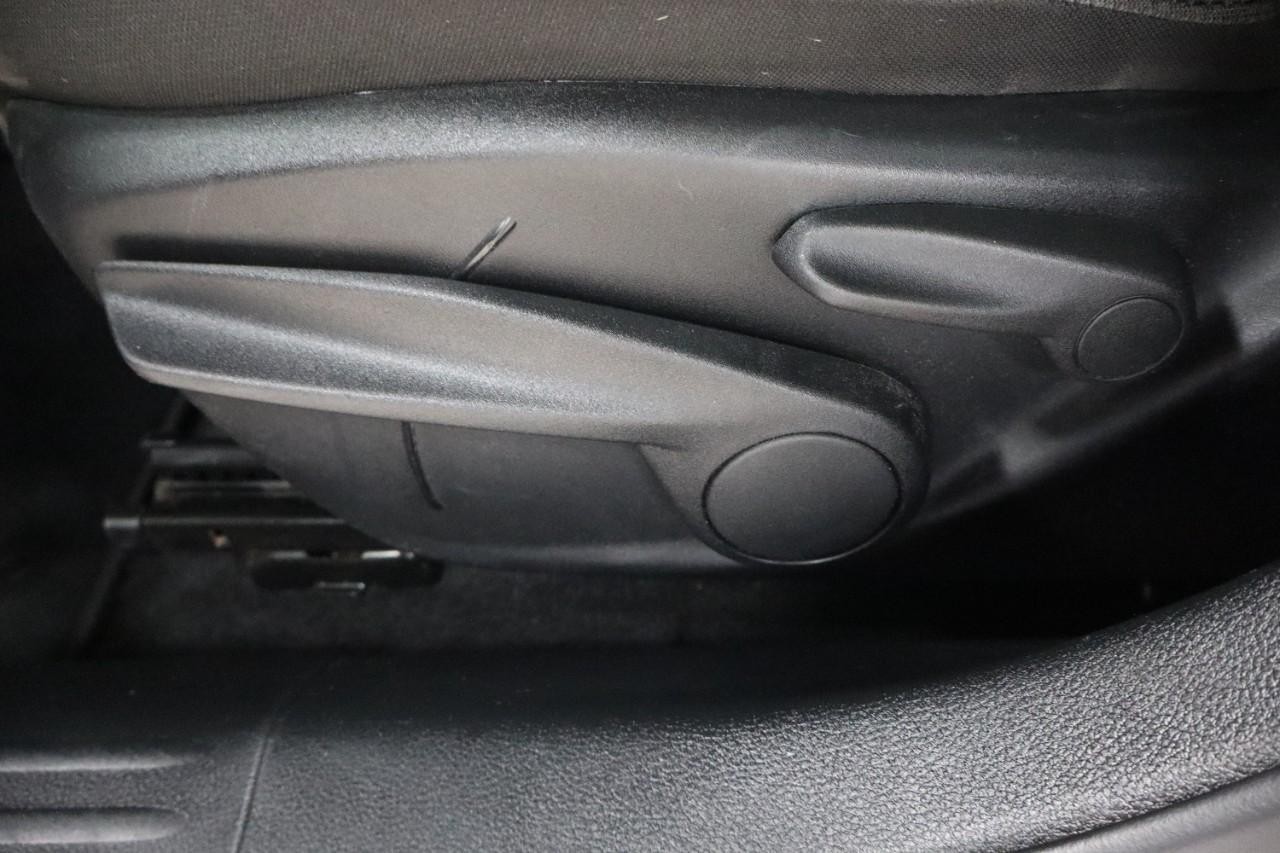 Jeep Compass Vehicle Full-screen Gallery Image 10