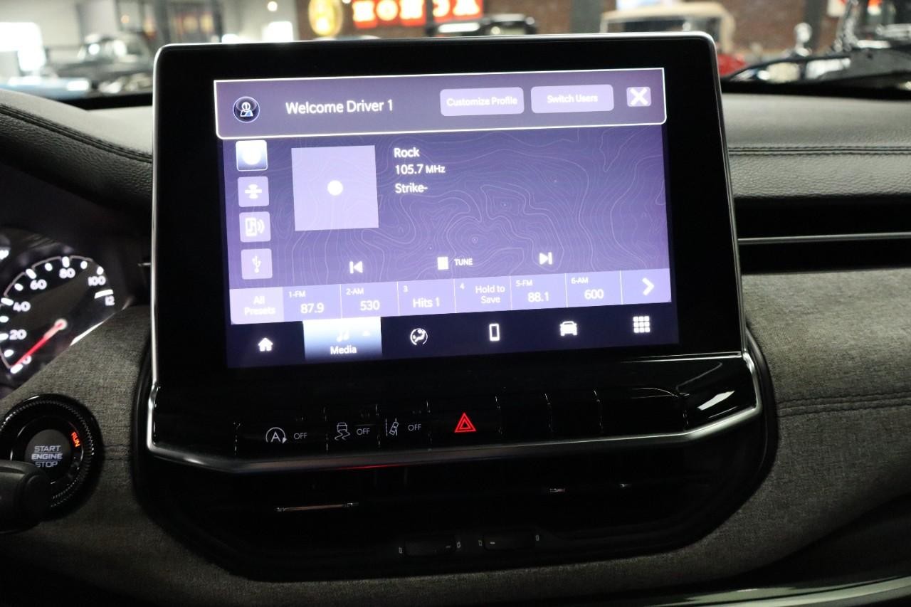 Jeep Compass Vehicle Full-screen Gallery Image 15