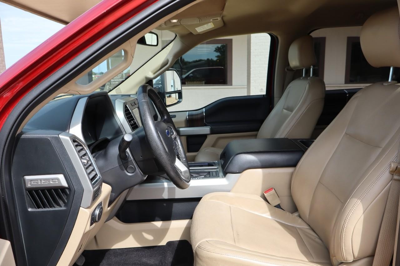 Ford F-150 Vehicle Full-screen Gallery Image 13