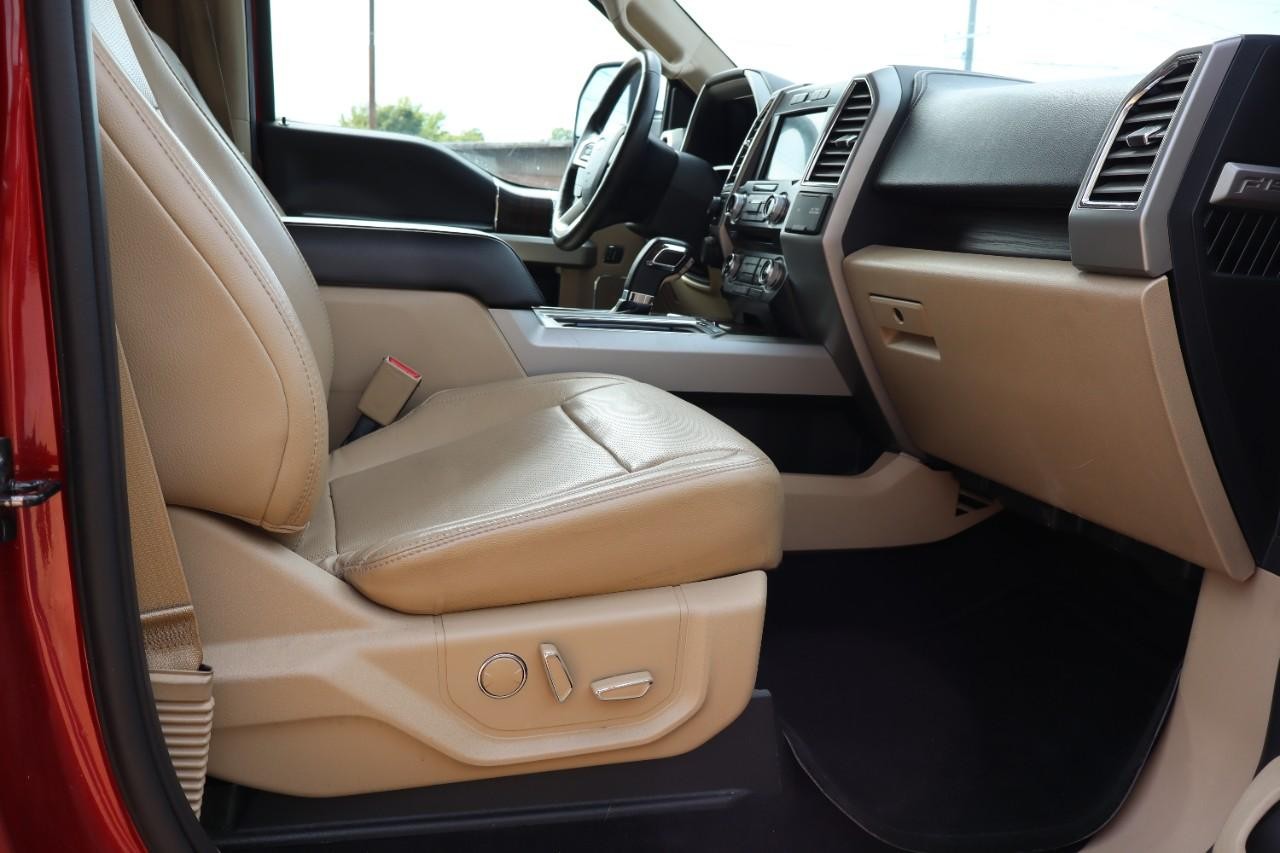 Ford F-150 Vehicle Full-screen Gallery Image 24