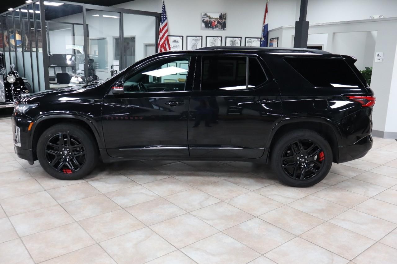 Chevrolet Traverse Vehicle Full-screen Gallery Image 2