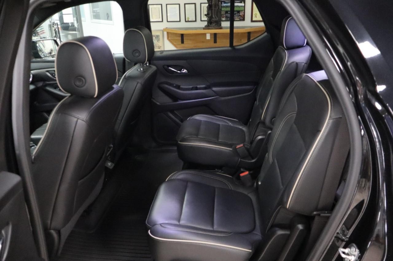 Chevrolet Traverse Vehicle Full-screen Gallery Image 19