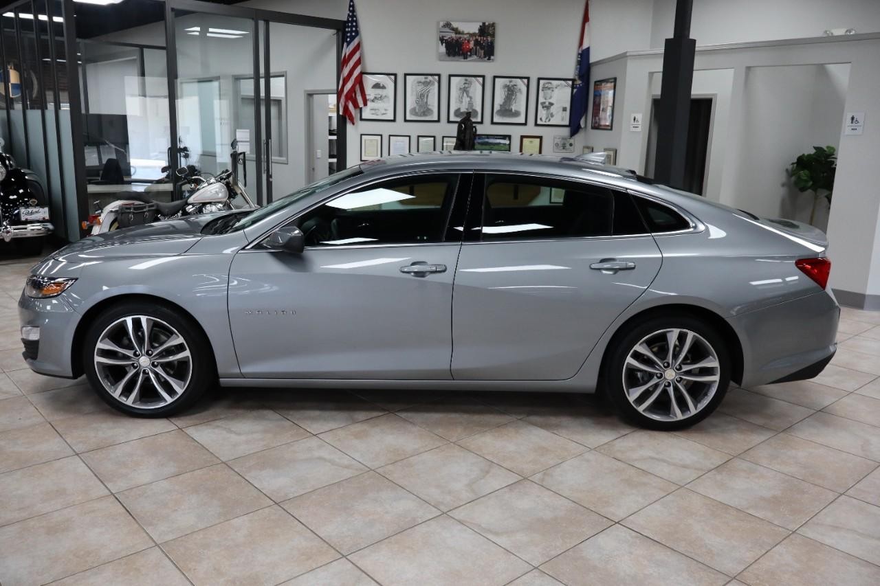 Chevrolet Malibu Vehicle Full-screen Gallery Image 2