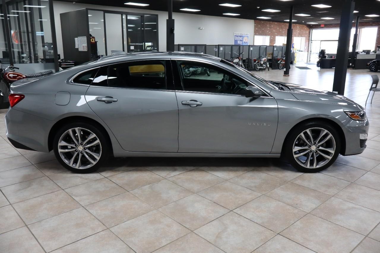 Chevrolet Malibu Vehicle Full-screen Gallery Image 6