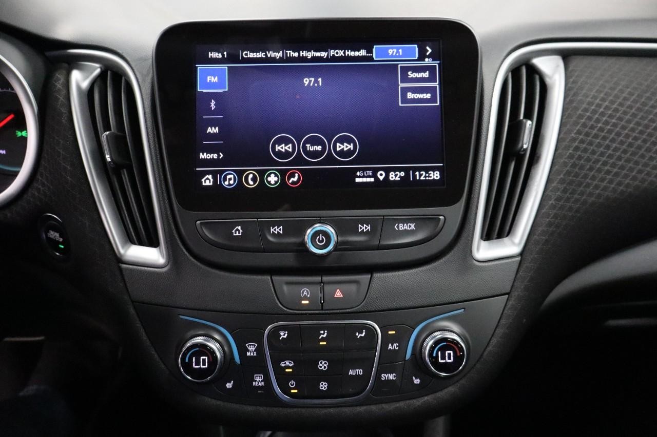 Chevrolet Malibu Vehicle Full-screen Gallery Image 15