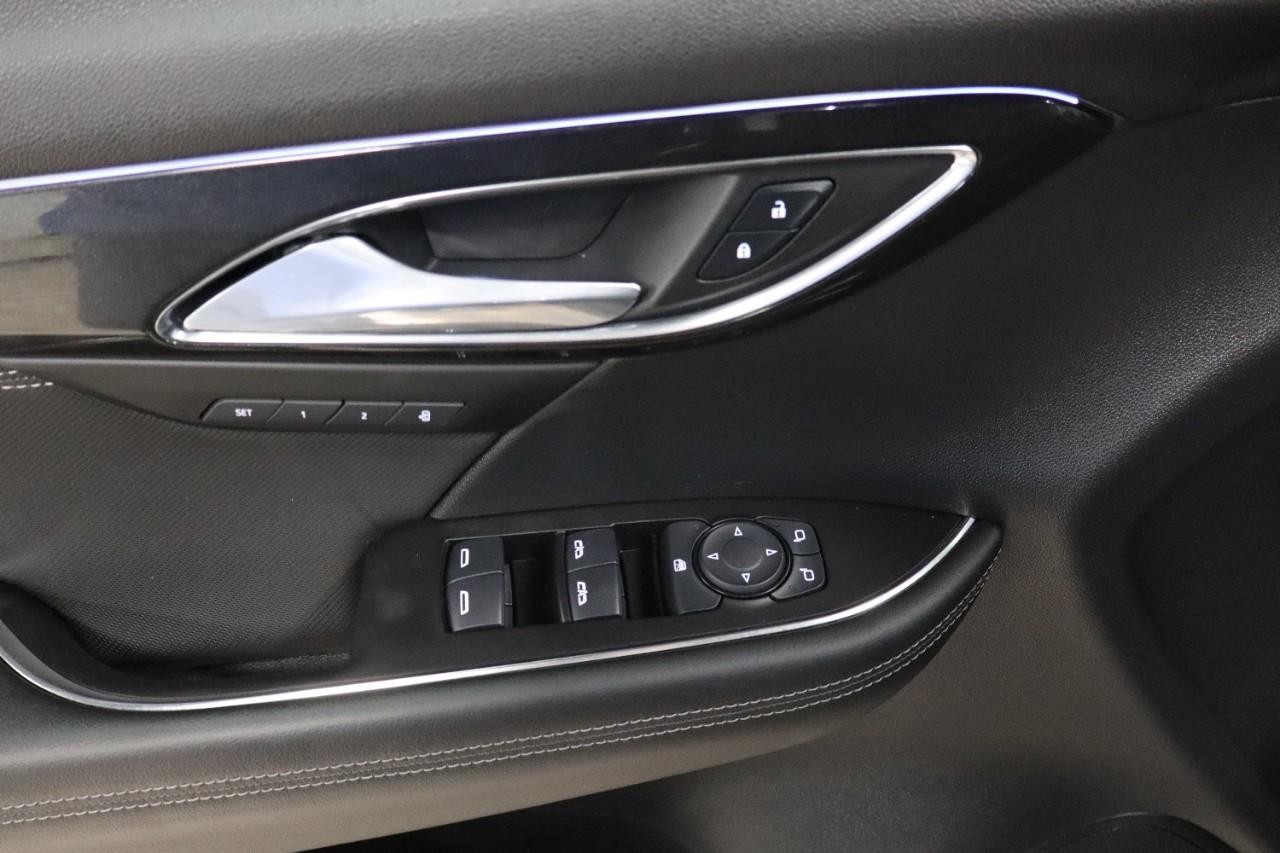 Buick Envision Vehicle Full-screen Gallery Image 10