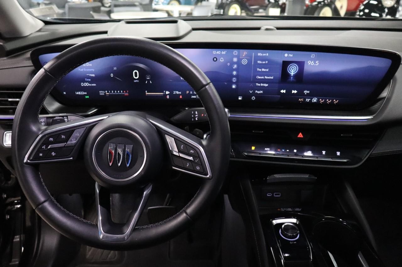 Buick Envision Vehicle Full-screen Gallery Image 14