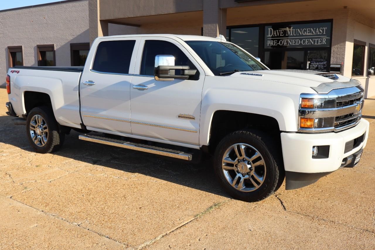 Chevrolet Silverado 2500HD Vehicle Full-screen Gallery Image 7