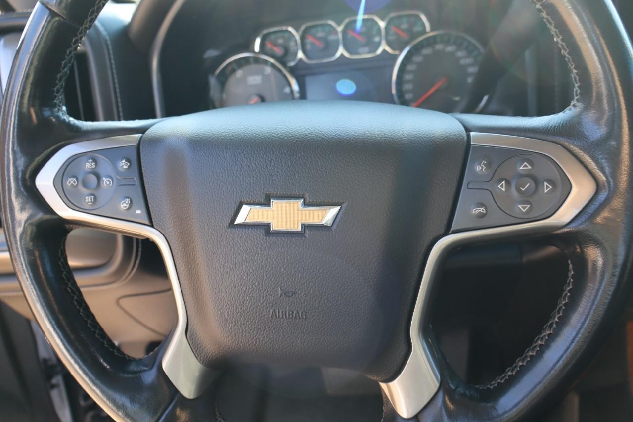 Chevrolet Silverado 2500HD Vehicle Full-screen Gallery Image 13