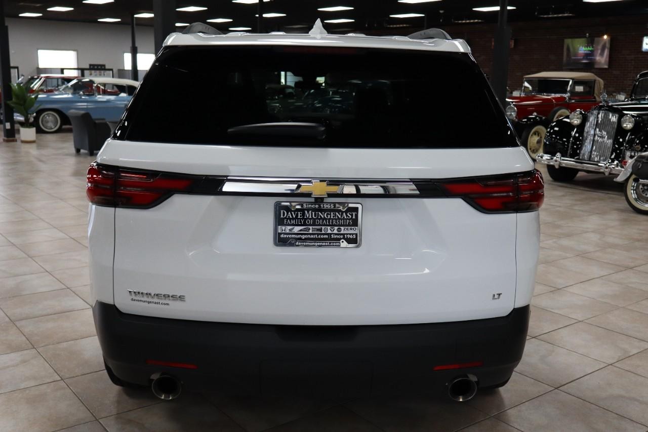 Chevrolet Traverse Vehicle Full-screen Gallery Image 4