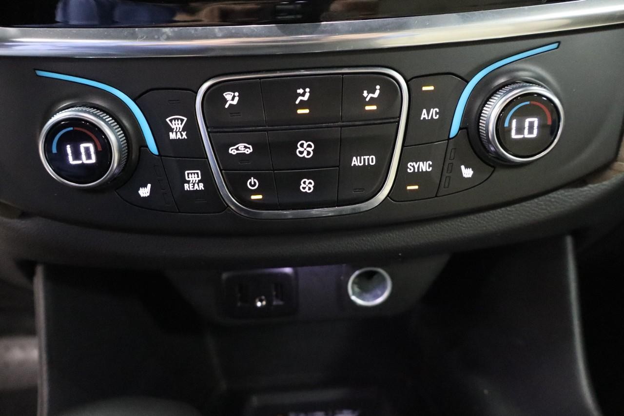 Chevrolet Traverse Vehicle Full-screen Gallery Image 16