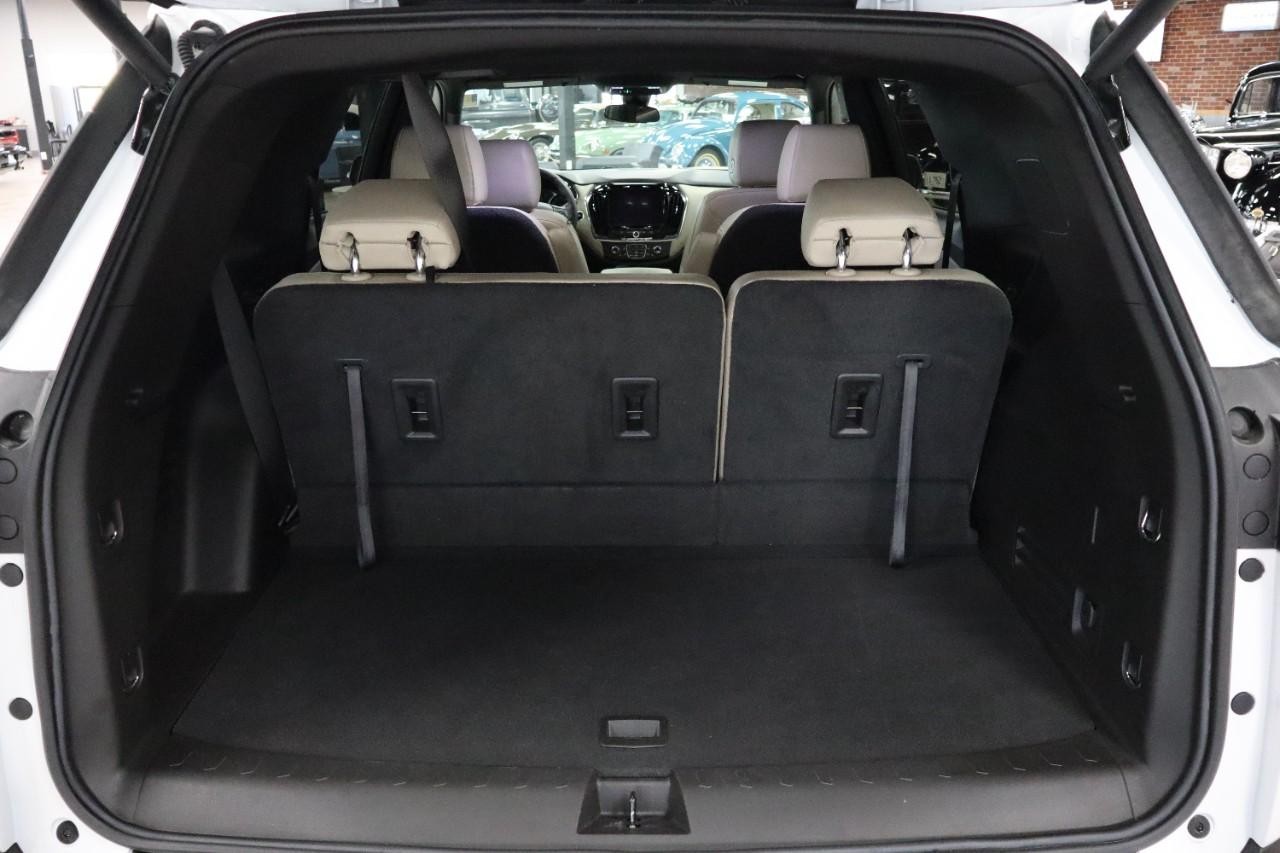 Chevrolet Traverse Vehicle Full-screen Gallery Image 19