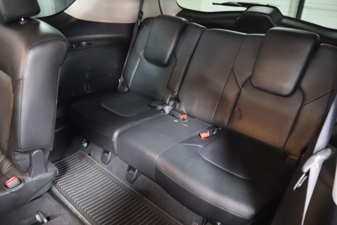 INFINITI QX80 Vehicle Full-screen Gallery Image 21