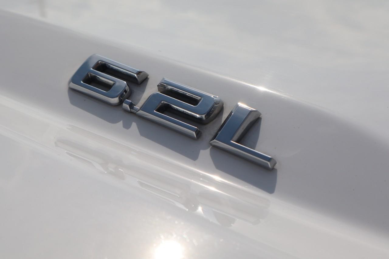 Chevrolet Silverado 1500 Vehicle Full-screen Gallery Image 9