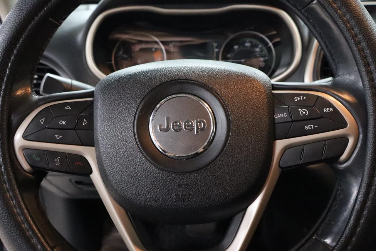 Jeep Cherokee Vehicle Full-screen Gallery Image 14