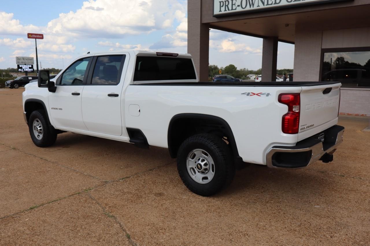 Chevrolet Silverado 2500HD Vehicle Full-screen Gallery Image 3