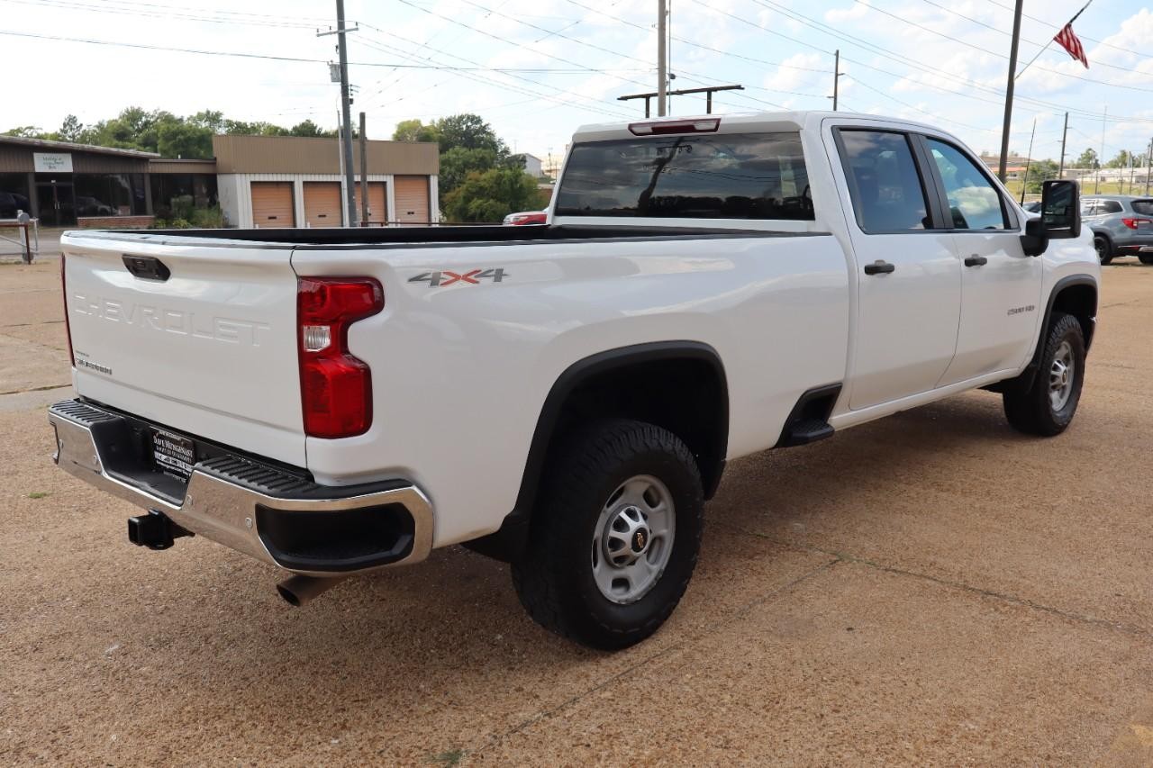 Chevrolet Silverado 2500HD Vehicle Full-screen Gallery Image 5