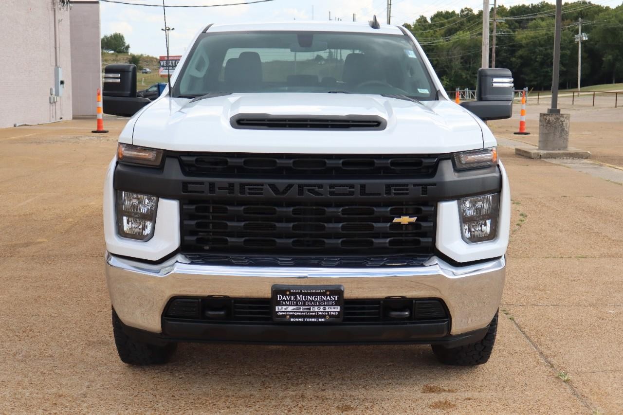 Chevrolet Silverado 2500HD Vehicle Full-screen Gallery Image 8