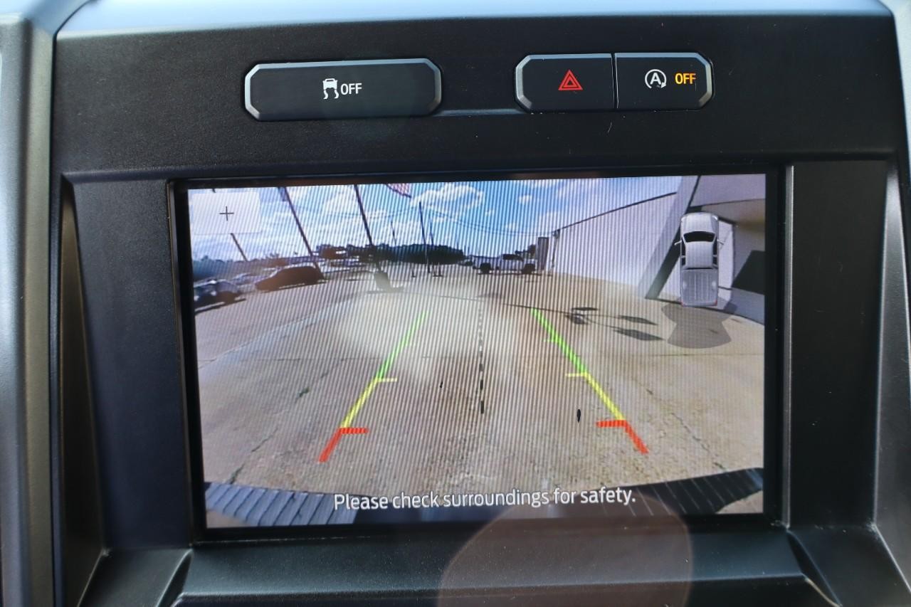 Ford F-150 Vehicle Full-screen Gallery Image 14