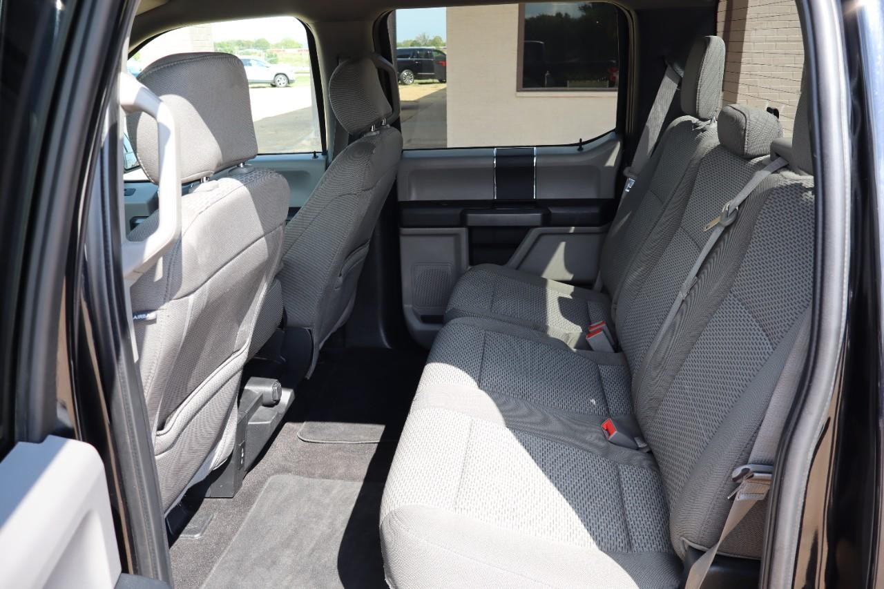 Ford F-150 Vehicle Full-screen Gallery Image 19