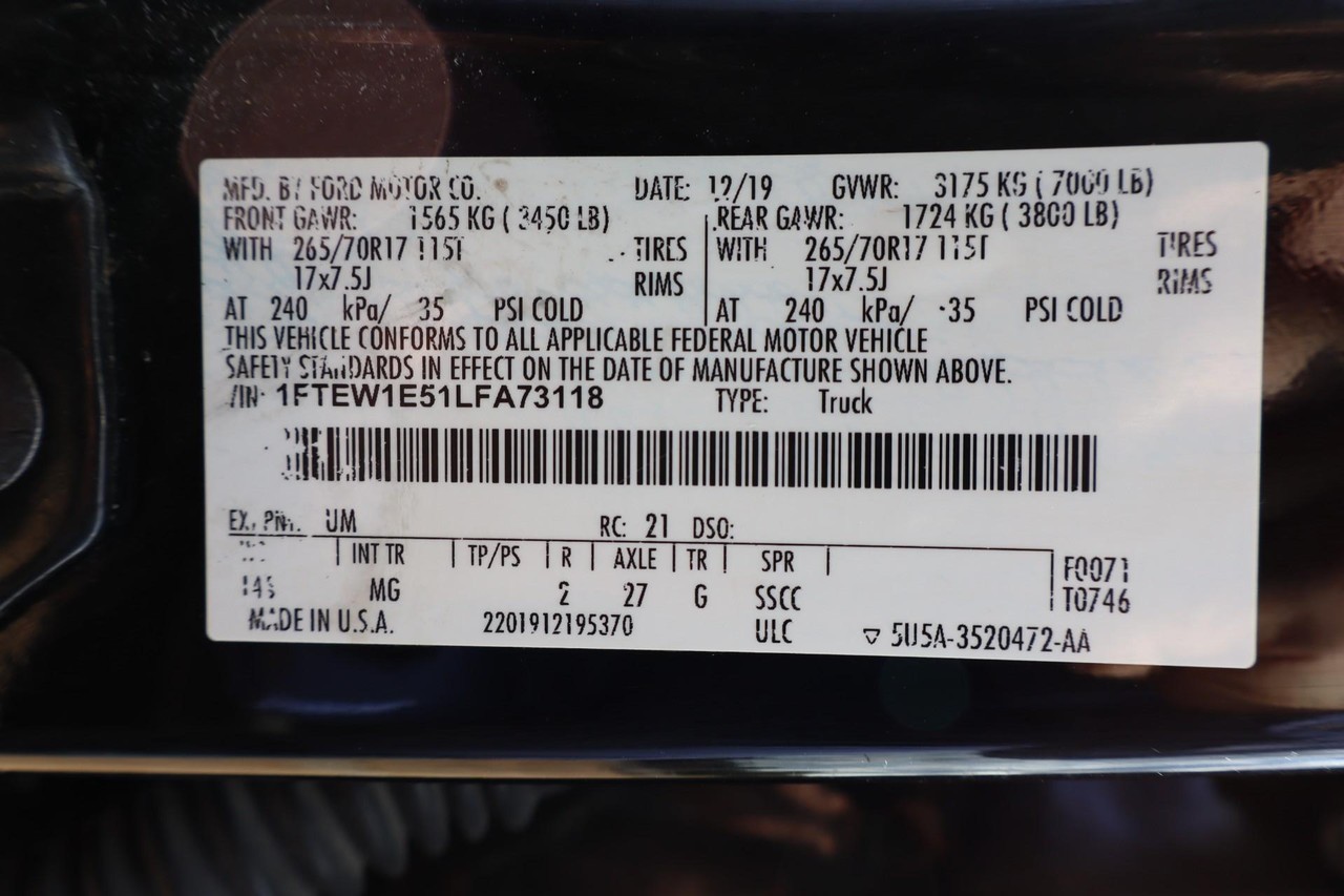 Ford F-150 Vehicle Full-screen Gallery Image 21