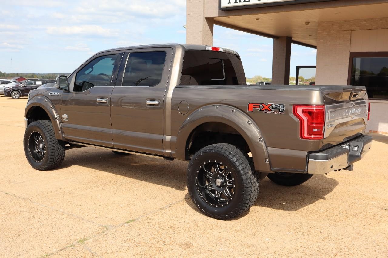 Ford F-150 Vehicle Full-screen Gallery Image 3