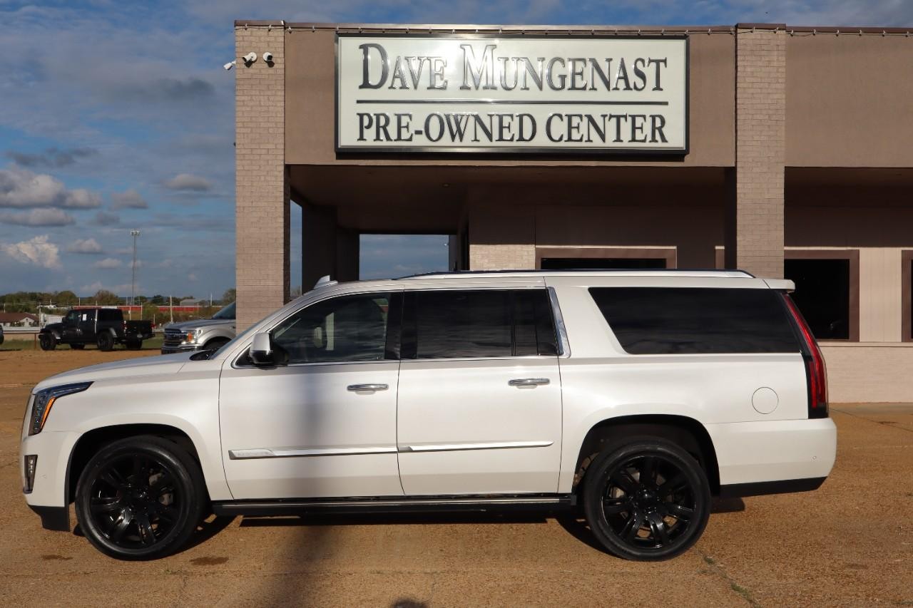 Cadillac Escalade ESV Vehicle Full-screen Gallery Image 2