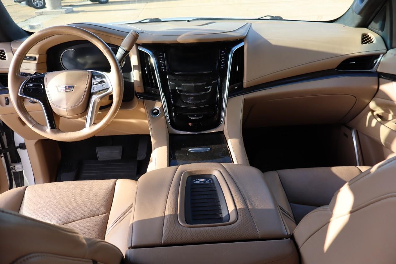 Cadillac Escalade ESV Vehicle Full-screen Gallery Image 12